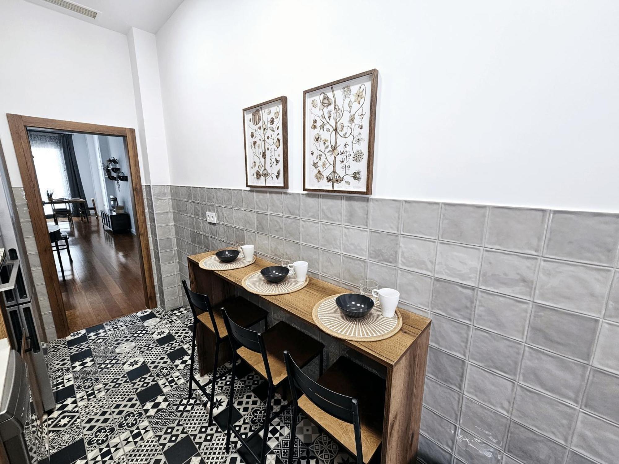 Charlot Center Apartment II อาลิกันเต ภายนอก รูปภาพ